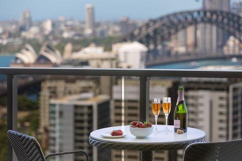 Meriton Serviced Apartments North Sydney - Accommodation QLD 17