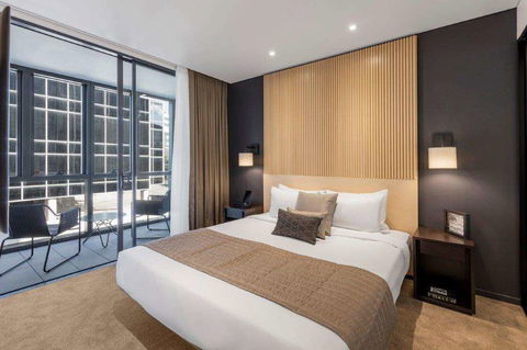 SKYE Suites Sydney - Accommodation QLD 3