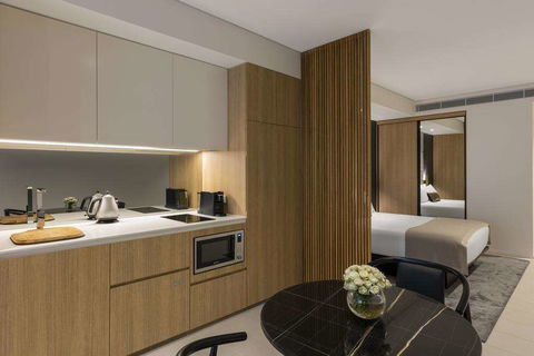 SKYE Suites Sydney - Accommodation QLD 7