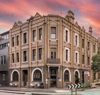 The Vulcan Hotel - Accommodation QLD