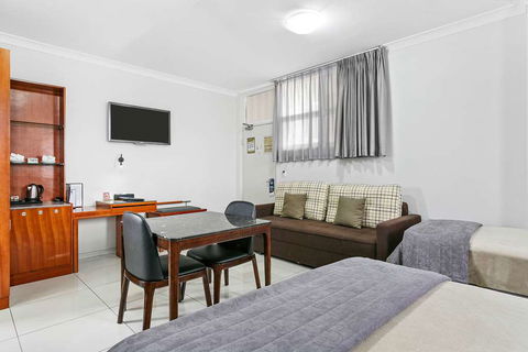 Comfort Inn & Suites Burwood - Accommodation QLD 7
