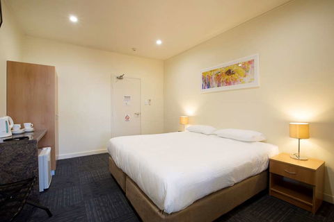 Nightcap At High Flyer Hotel - Accommodation QLD 6