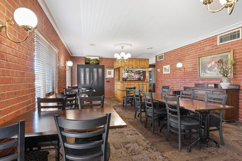 Burke & Wills Motor Inn - Accommodation QLD 9