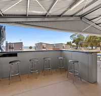 Discovery Parks Lake Bonney - Accommodation QLD