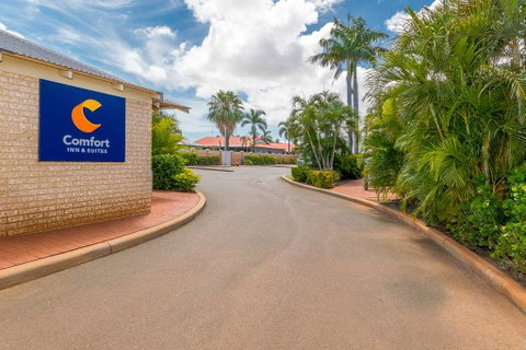 Comfort Inn & Suites Karratha - Accommodation QLD 2