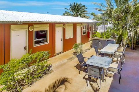 Econo Lodge Karratha - Accommodation QLD 13