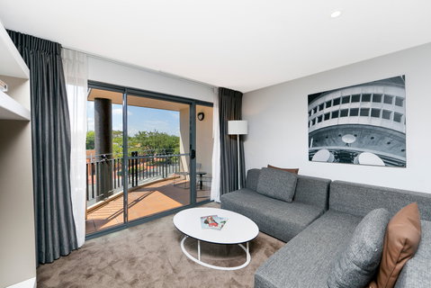 Astra Apartments The Griffin - Accommodation QLD 4