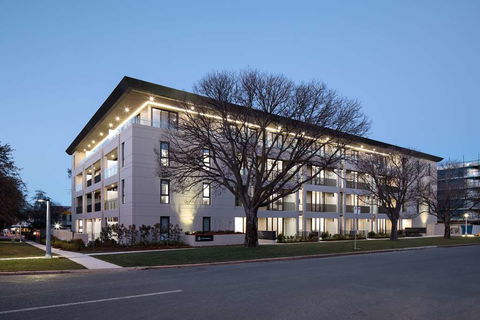 Knightsbridge Canberra - Accommodation QLD 0