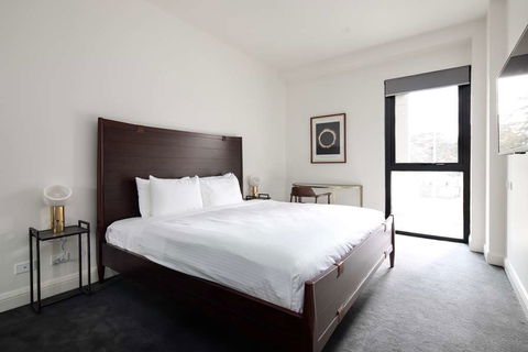 Knightsbridge Canberra - Accommodation QLD 5