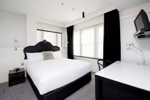 Peppers Gallery Hotel, Canberra - Accommodation QLD 4