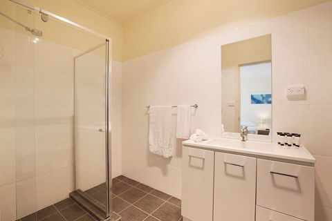 Nightcap At High Flyer Hotel - Accommodation QLD 4