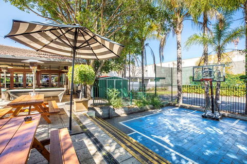 Nightcap At High Flyer Hotel - Accommodation QLD 11