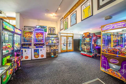 Nightcap At High Flyer Hotel - Accommodation QLD 16