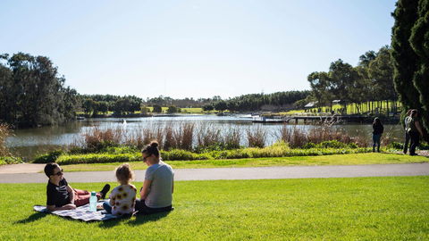 Holiday Inn Warwick Farm - Accommodation QLD 14