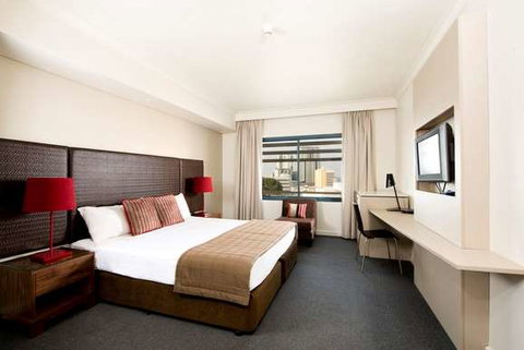 Mantra on the Esplanade - Accommodation QLD 1