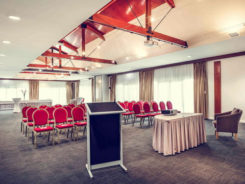 Mercure Darwin Airport Resort - Accommodation QLD 8