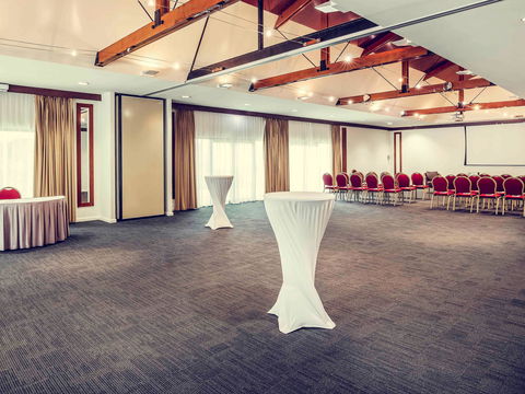 Mercure Darwin Airport Resort - Accommodation QLD 9