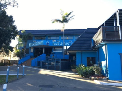 Mariners on the Waterfront - Accommodation QLD 1