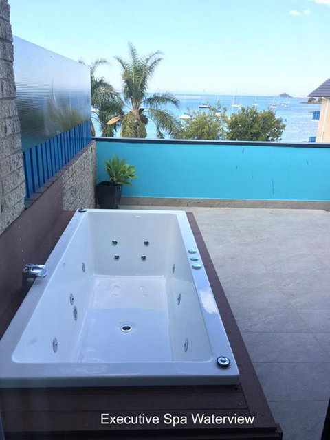 Mariners on the Waterfront - Accommodation QLD 5