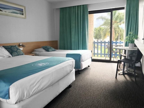 Mariners on the Waterfront - Accommodation QLD 7