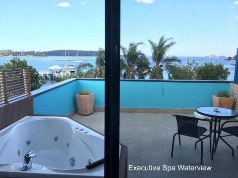 Mariners on the Waterfront - Accommodation QLD 9