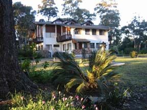Chalet Swisse Spa - Accommodation QLD 0
