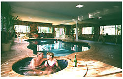 Chalet Swisse Spa - Accommodation QLD 2