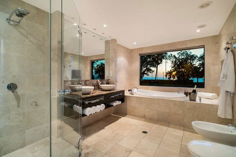 Mindil Beach Resort Casino - Accommodation QLD 4