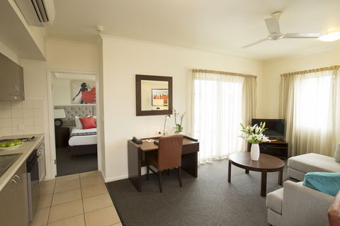 Metro Advance Apartments & Hotel - Accommodation QLD 11