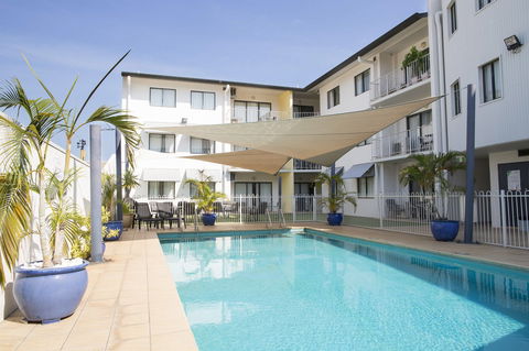 Metro Advance Apartments & Hotel - Accommodation QLD 13