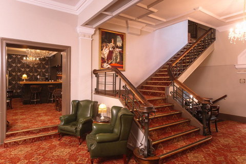 Hadley's Orient Hotel - Accommodation QLD 2