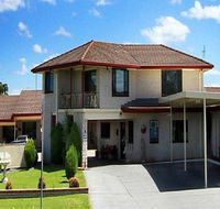 Sapphire City Motor Inn - Accommodation QLD