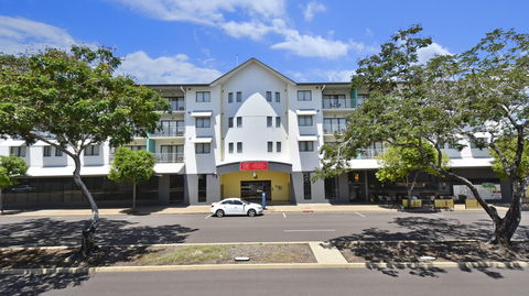 Metro Advance Apartments & Hotel - Accommodation QLD 0