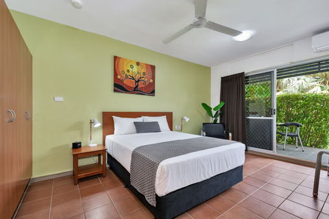 Vitina Studio Motel - Accommodation QLD 1