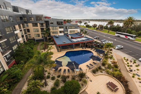 Esplanade Resort And Spa - Accommodation QLD 1