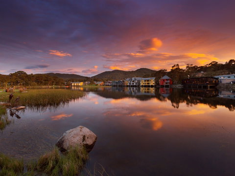 Novotel Lake Crackenback Resort & Spa - Accommodation QLD 2