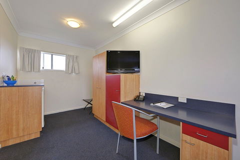 Boulevard Lodge - Accommodation QLD 1