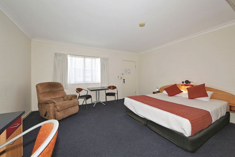 Boulevard Lodge - Accommodation QLD 2