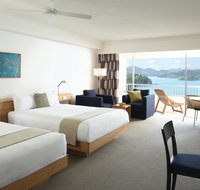 Reef View Hotel - Accommodation QLD