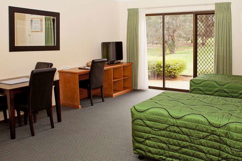 Comfort Inn & Suites Riverland - Accommodation QLD 2
