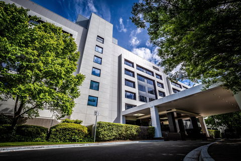 Crowne Plaza Canberra - Accommodation QLD 1
