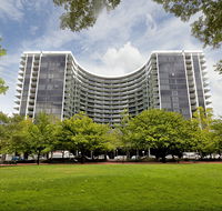 Astra Canberra Manhattan - Accommodation QLD
