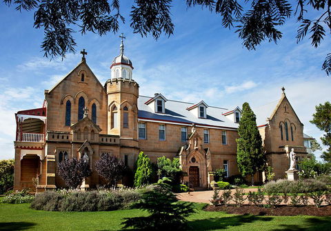Abbey Boutique Hotel - Accommodation QLD 0