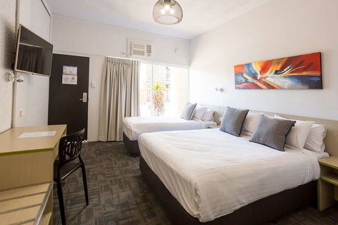 Emerald Star, a Nightcap Hotel - Accommodation QLD 2