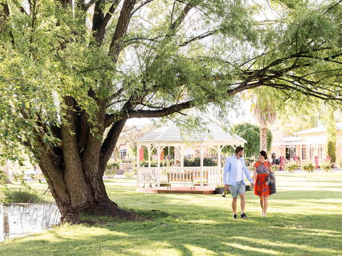 Parklands Resort & Conference Ctr - Accommodation QLD 0