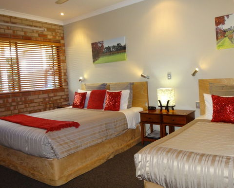 Edge Of The Forest - Accommodation QLD 2