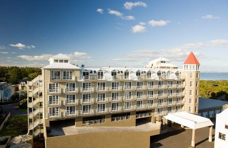 Deep Blue Hotel & Hot Springs - Accommodation QLD 0