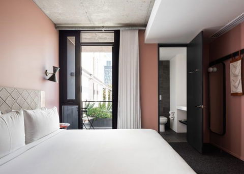 Alex Hotel, Perth - Accommodation QLD 4