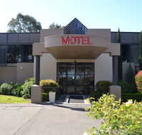 Dingley International Hotel - Accommodation QLD