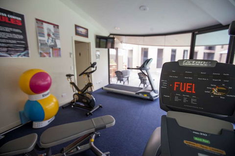 Dingley International Hotel - Accommodation QLD 17